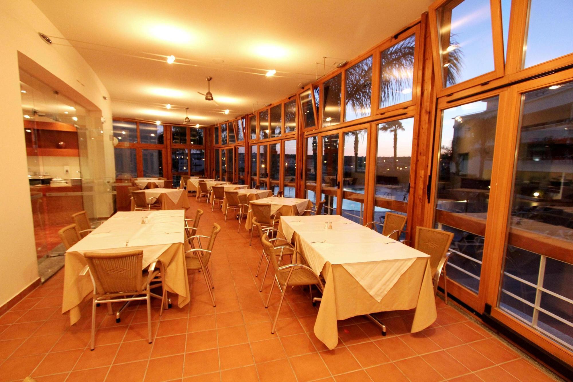 Vila Mos - Beach Resort ลากอส ร้านอาหาร รูปภาพ