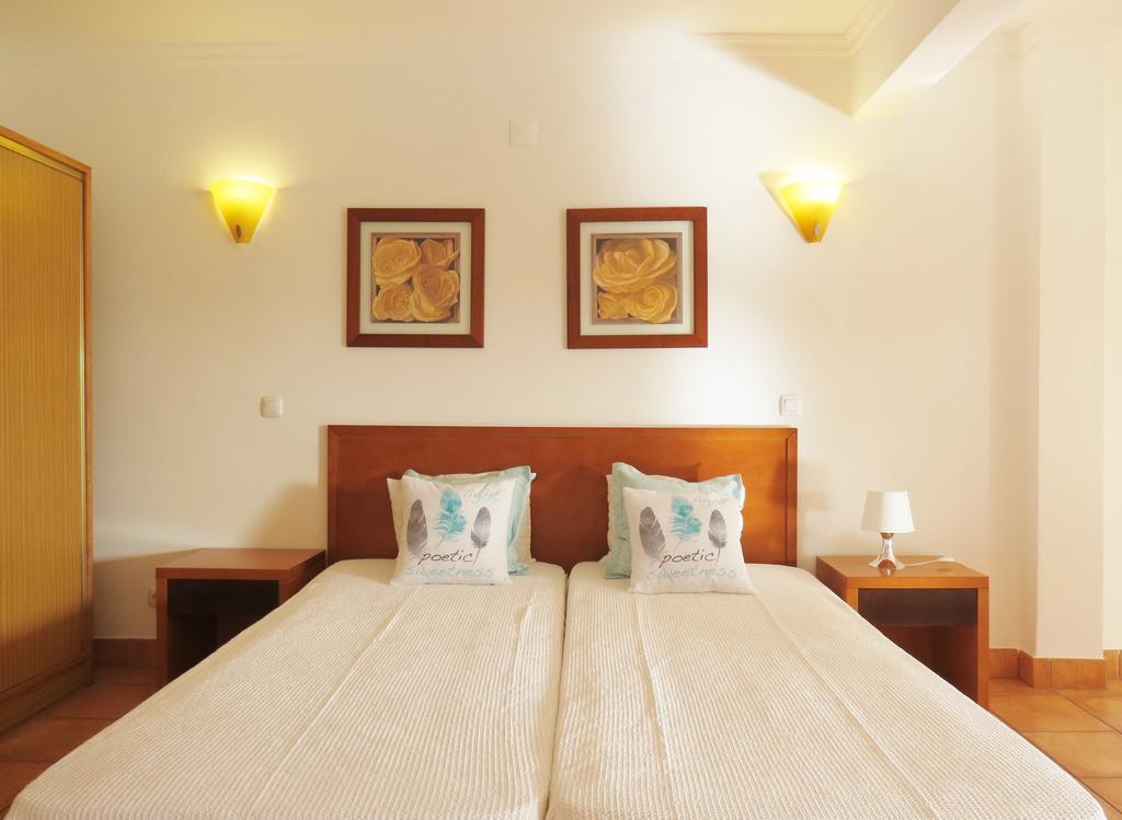 Vila Mos - Beach Resort ลากอส ภายนอก รูปภาพ