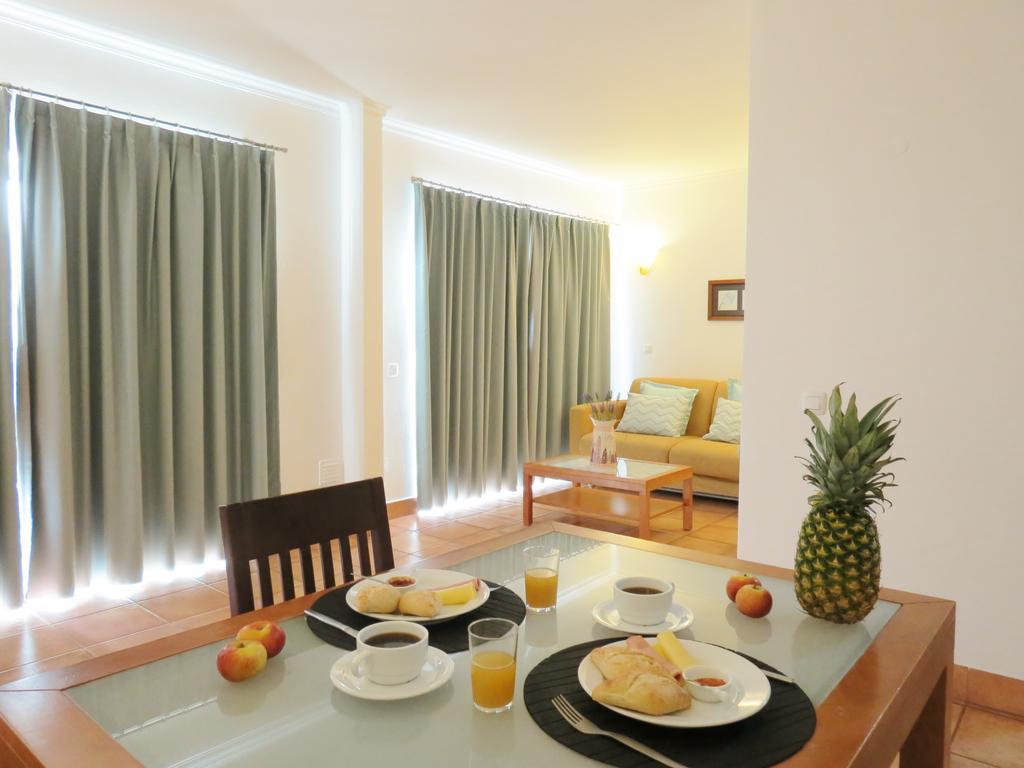 Vila Mos - Beach Resort ลากอส ภายนอก รูปภาพ